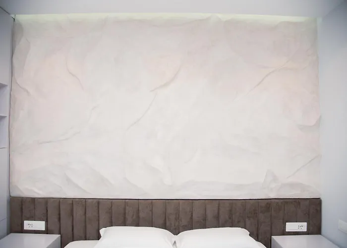 Tani Апартаменты Тирана